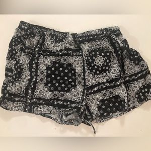 RUE21 Linen Patterned Shorts